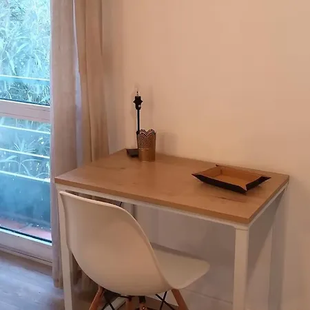 Apartament Renove - Proche Hopital, Universite & Gare St-agne - Tv & Wifi Hd *